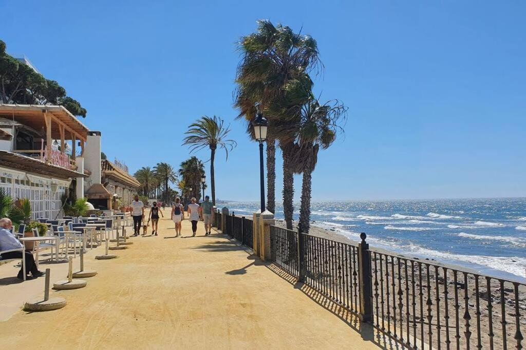 Villa Dos Palomas On The Golden Mile In Marbella Esterno foto